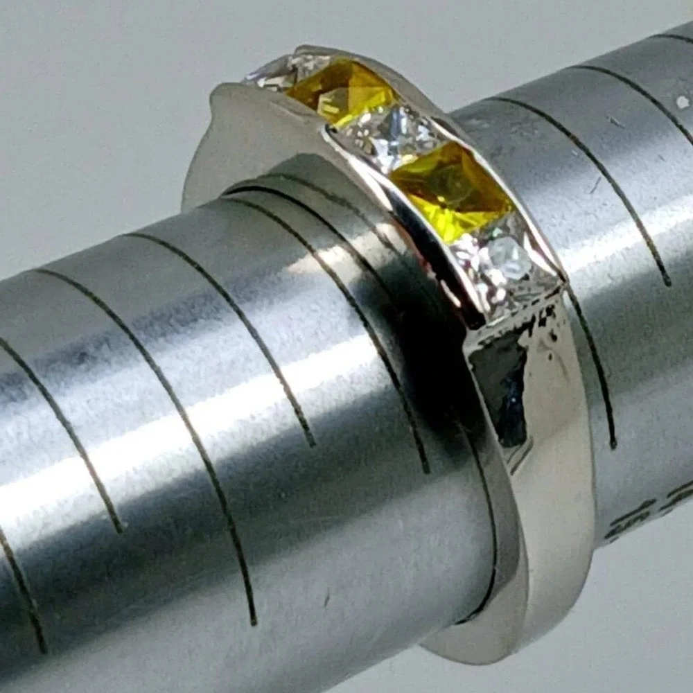 Vintage 90s Silver Tone Yellow Clear Princess Cut Channel Set Band Ring Size‎ 7
